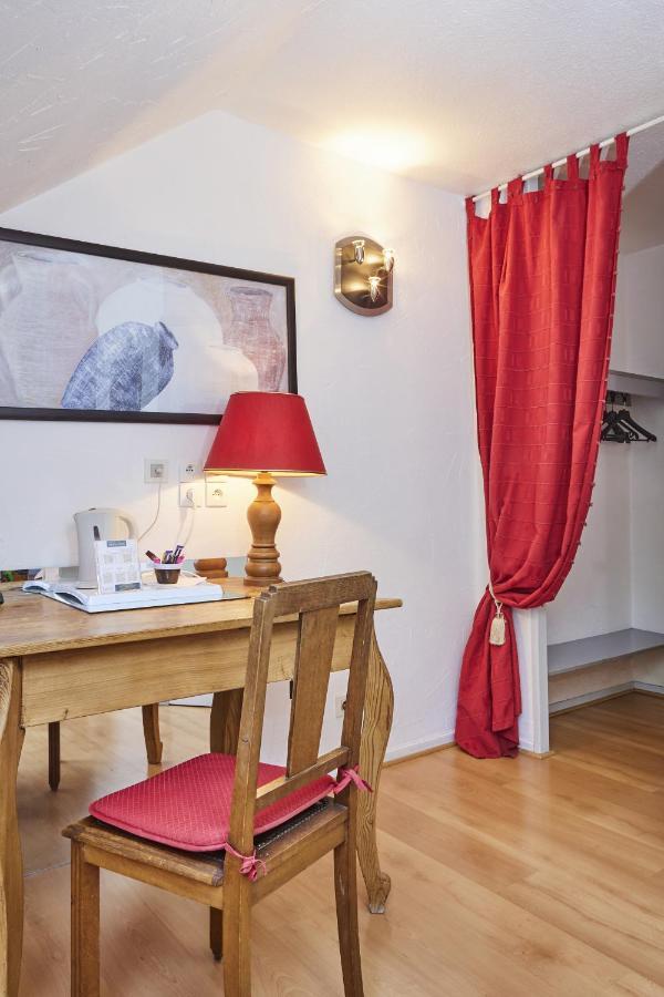 Hotel Logis Bagatelle - 51530 Dizy Zewnętrze zdjęcie
