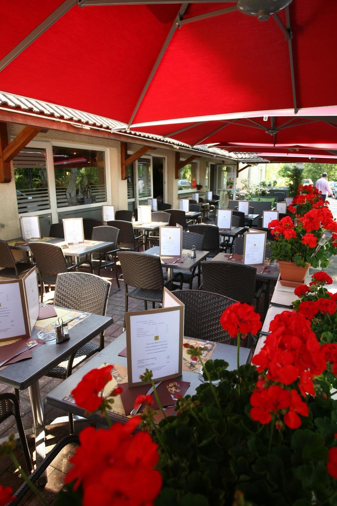 Hotel Logis Bagatelle - 51530 Dizy Zewnętrze zdjęcie