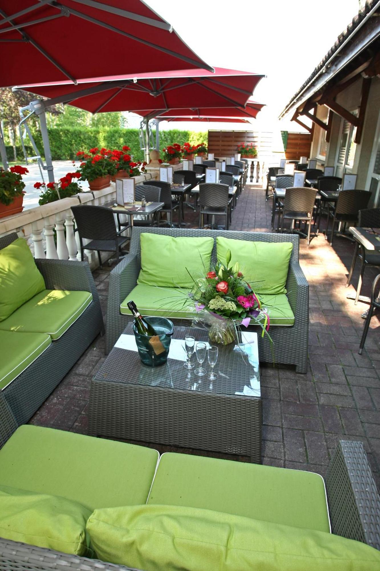 Hotel Logis Bagatelle - 51530 Dizy Zewnętrze zdjęcie