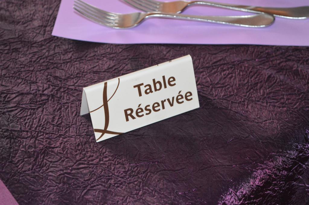 Hotel Logis Bagatelle - 51530 Dizy Zewnętrze zdjęcie