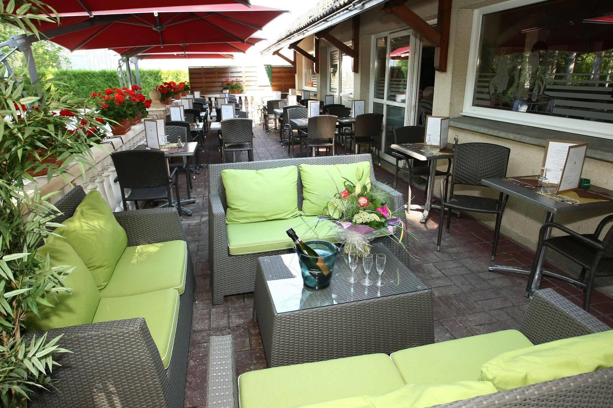 Hotel Logis Bagatelle - 51530 Dizy Zewnętrze zdjęcie